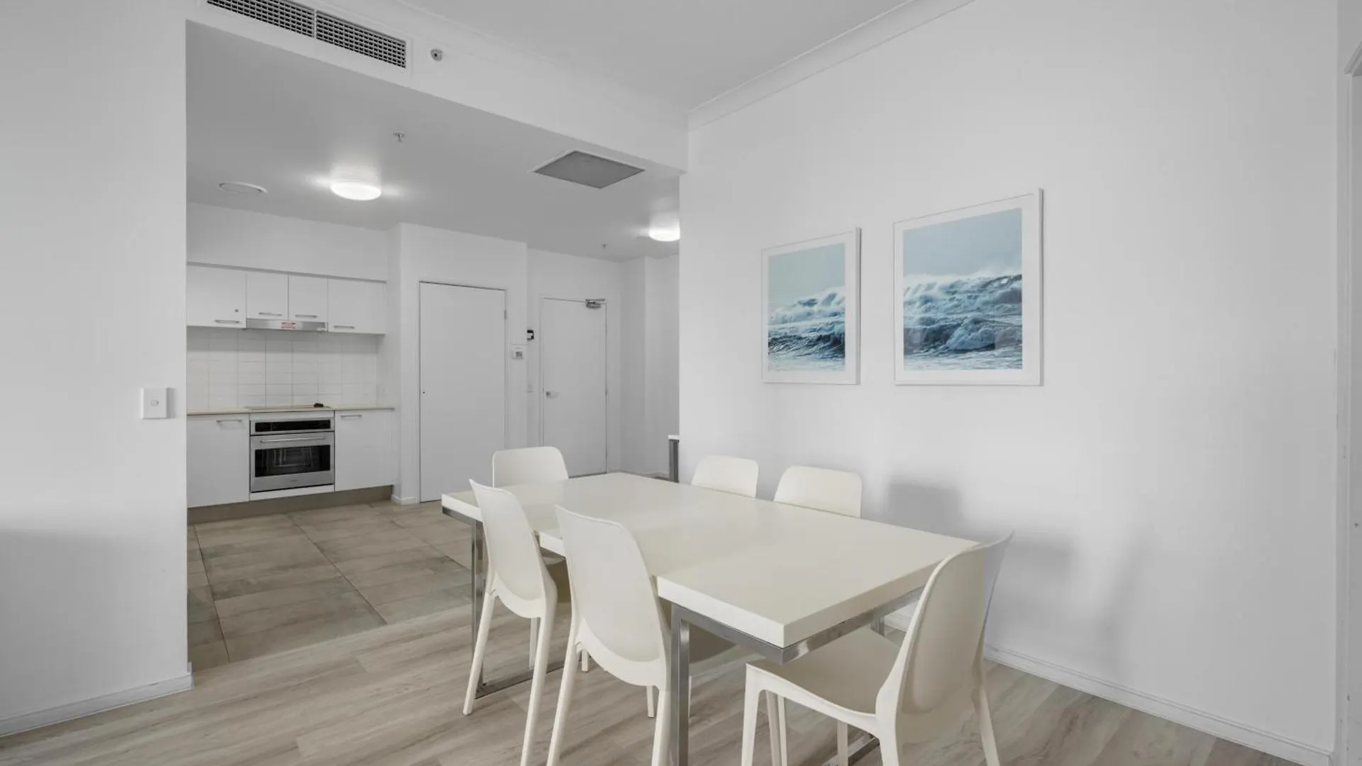 Towers Of Chevron - Private Apartments Gold Coast